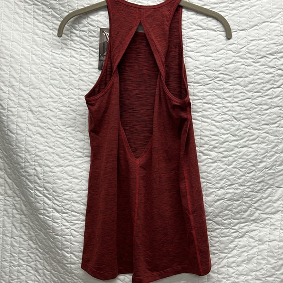 Born Primitive Edge Tank top with open back details fitted. - Picture 5 of 5